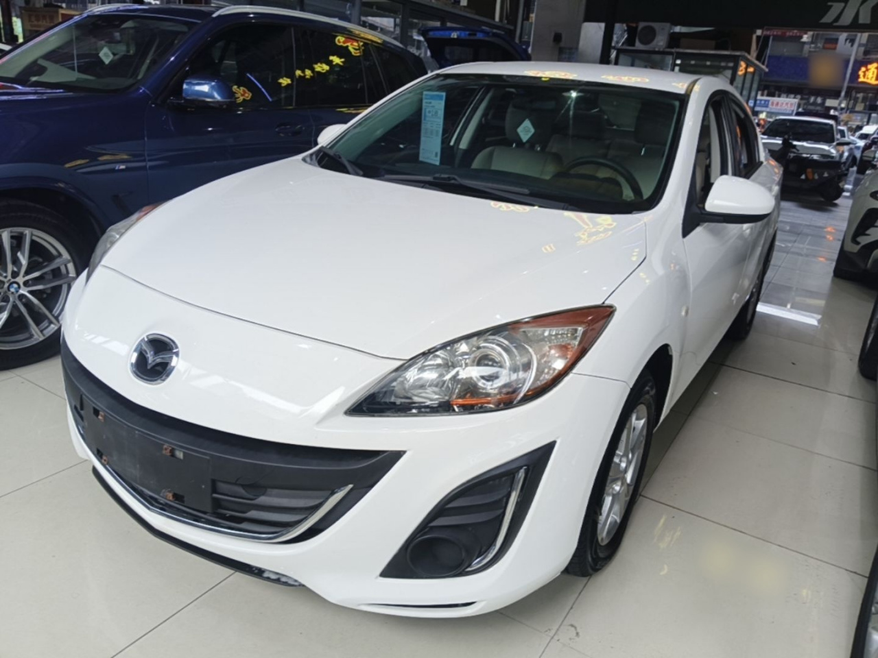 3 2015 Sedan 1.6L AT Comfort