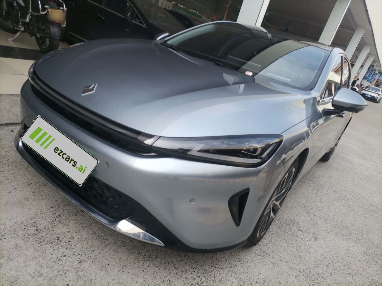 2025 140km Luxury