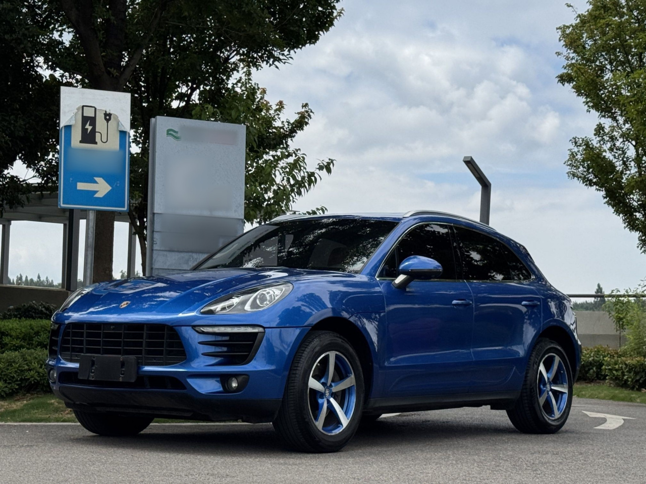 2016 Macan 2.0T