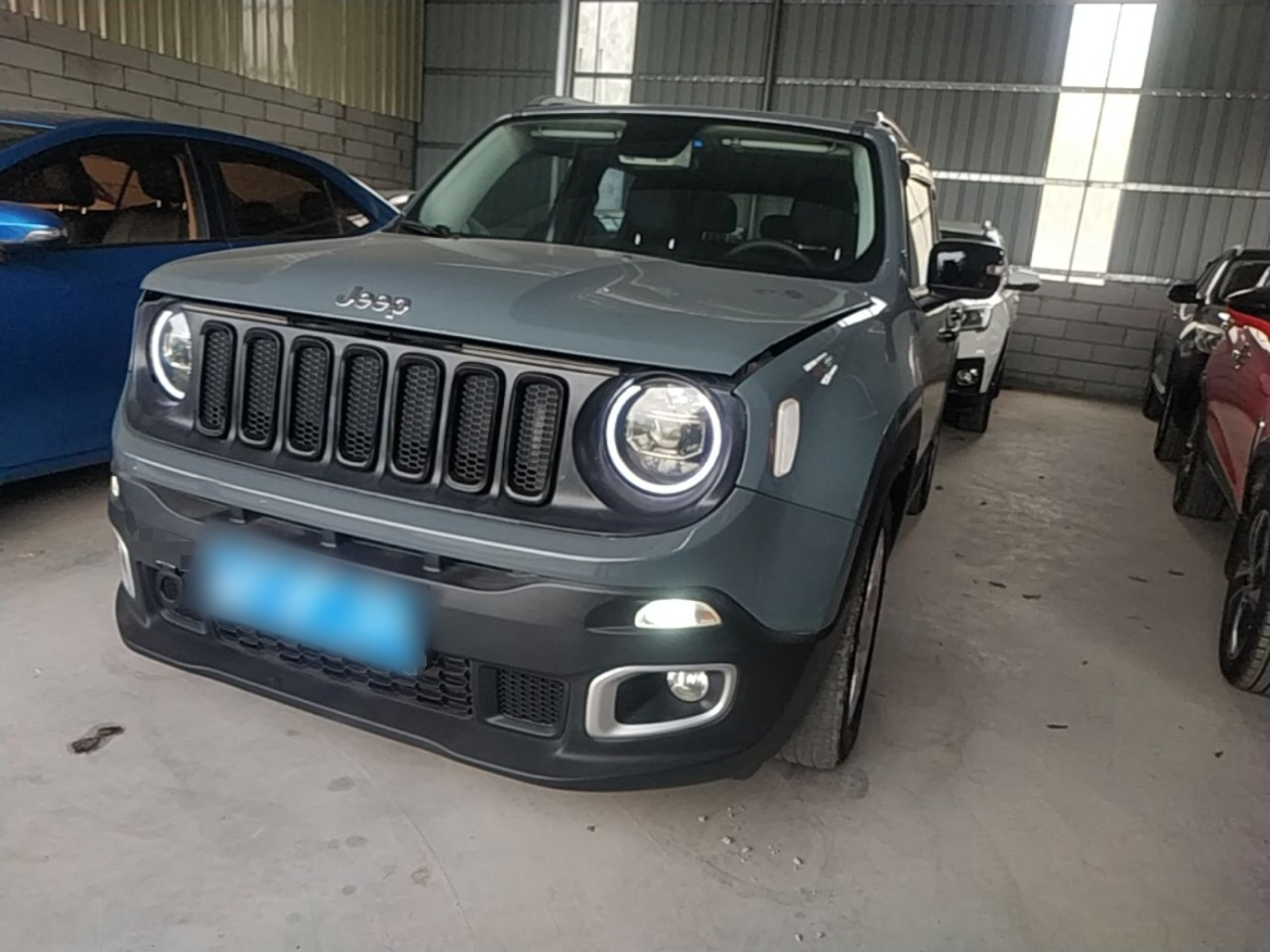 Renegade 2016 1.4T AT +