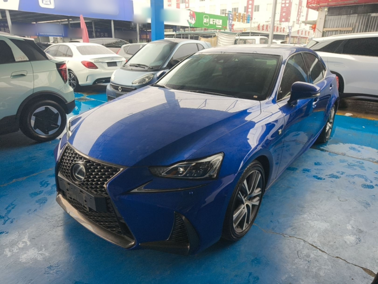 IS 2017 300 F SPORT
