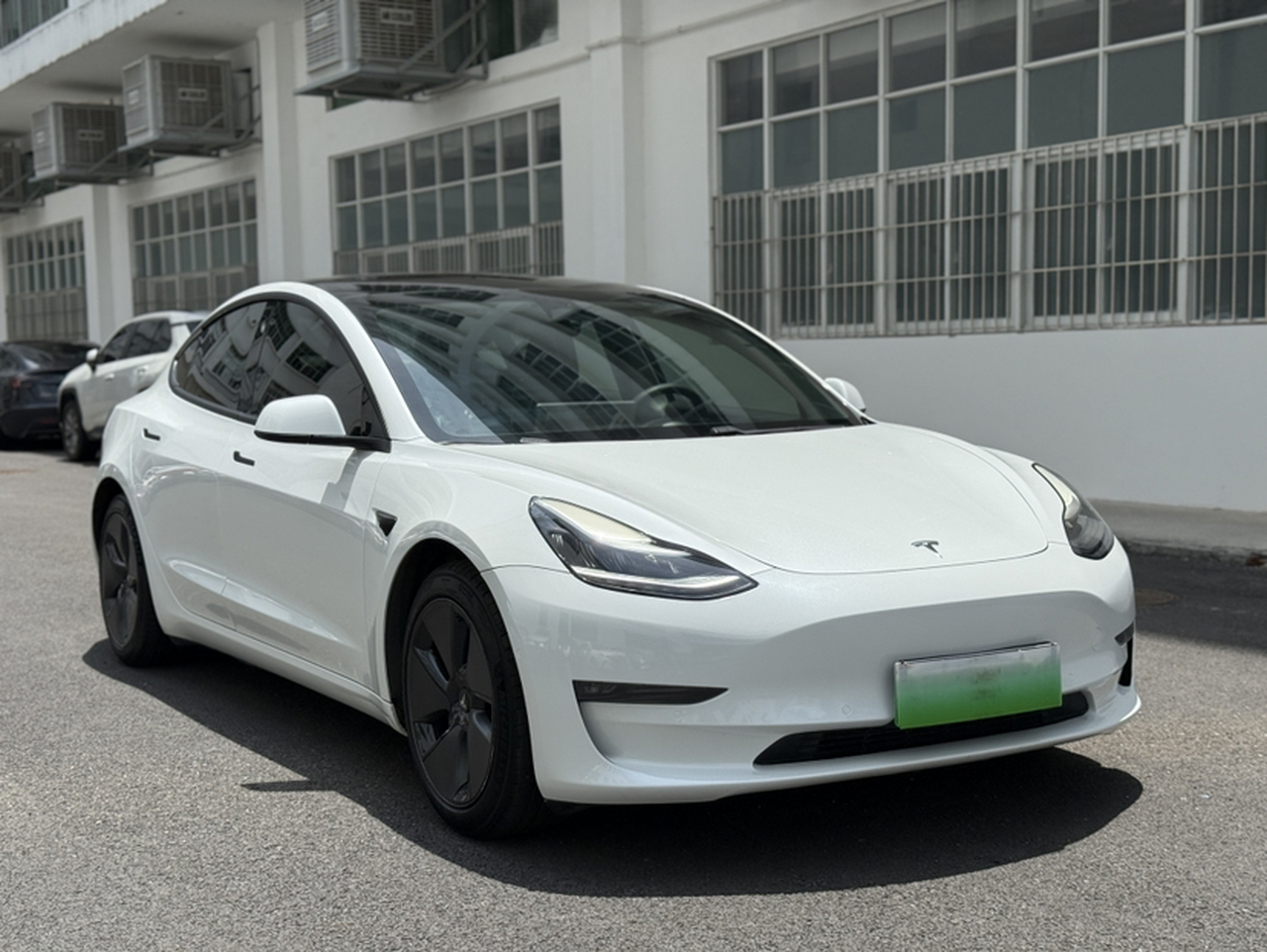 Model 3 Imported 2019 Long Range AWD photo 2
