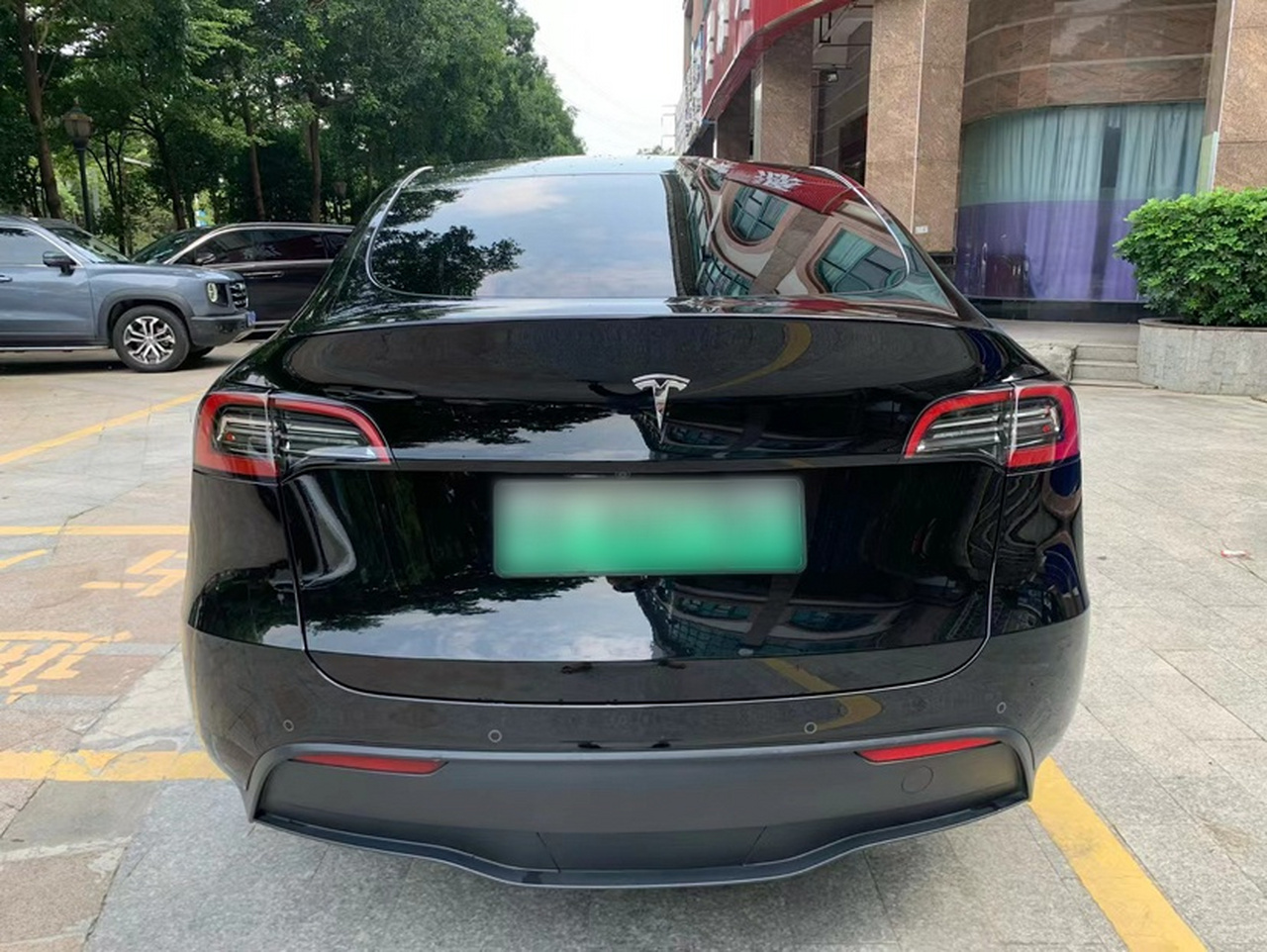 Model Y 2023 Long Range AWD photo 3