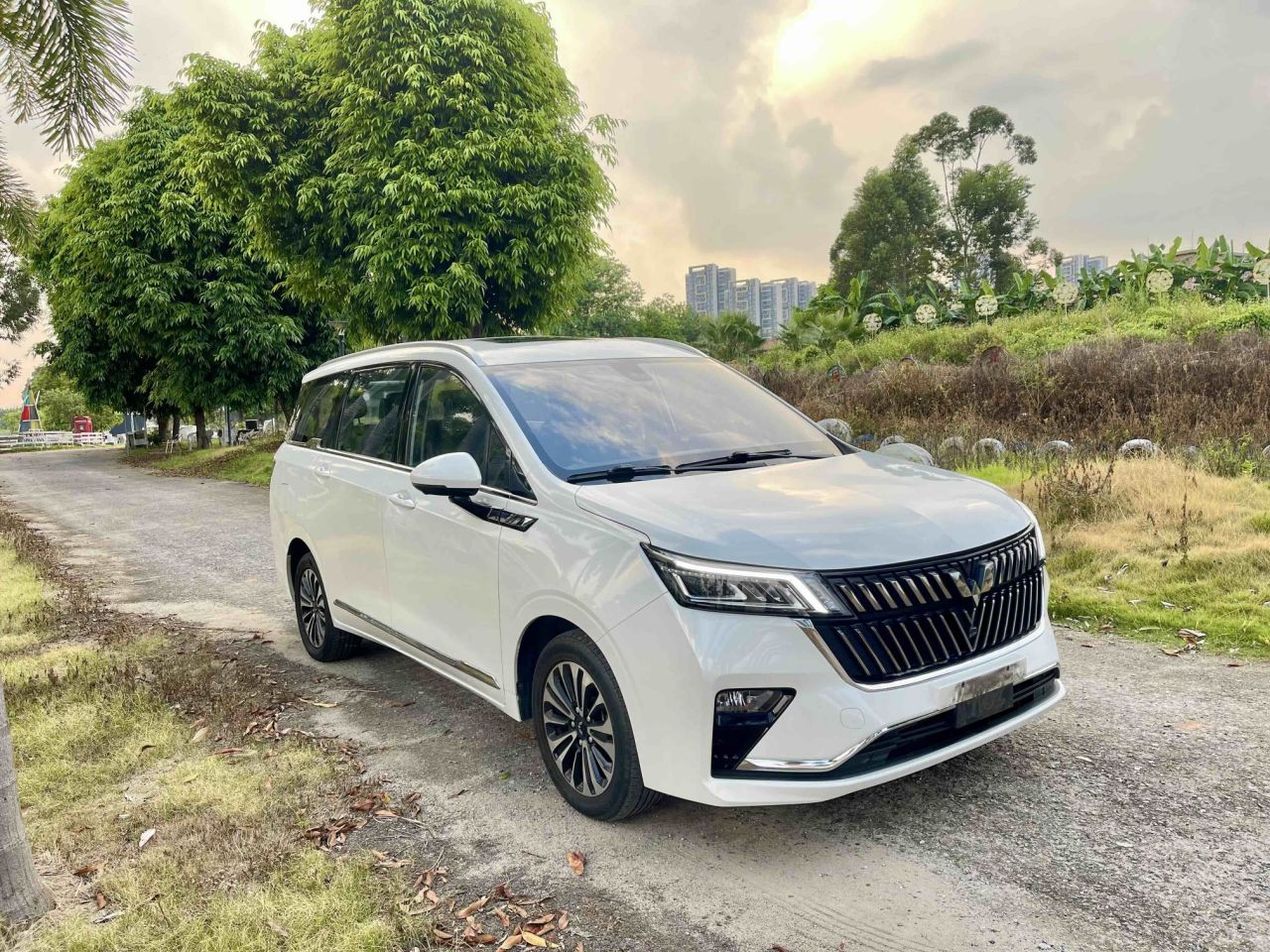 Wuling 2022 1.5T CVT Exclusive Flagship photo 3