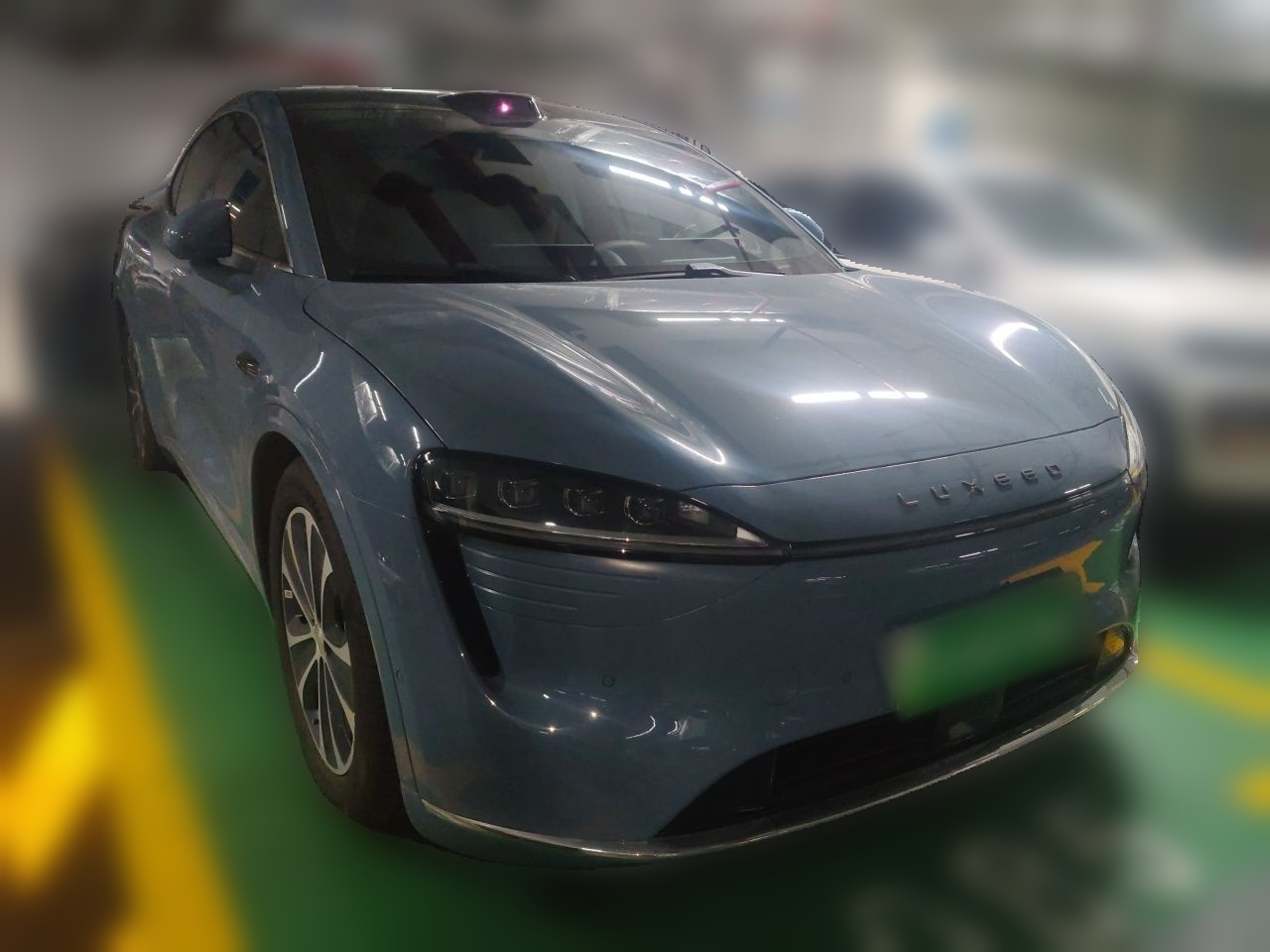 HIMA Luxeed R7 2025 EREV 251km Max photo 3