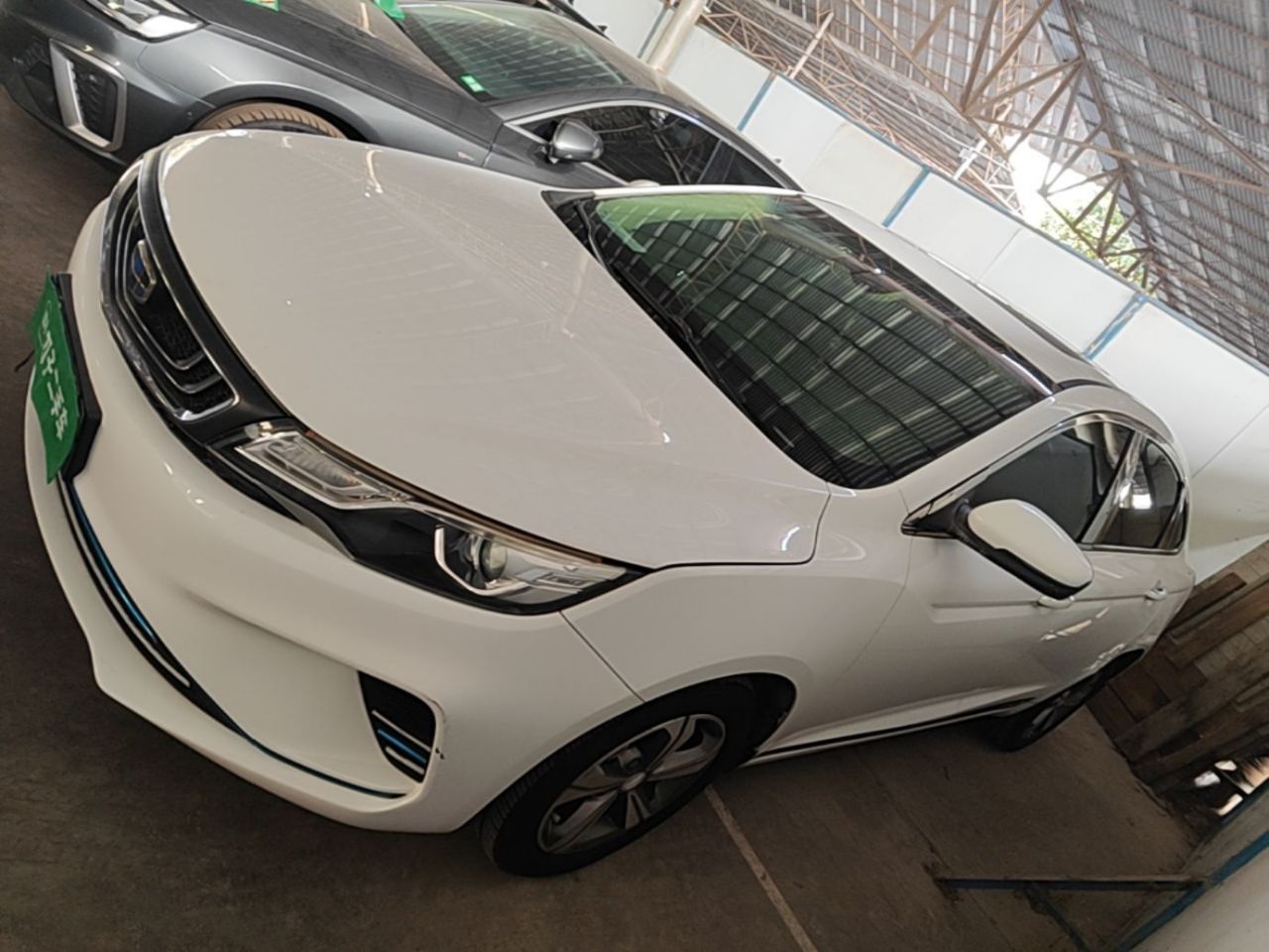 Emgrand GL 2017 1.8L MT Elite photo 4