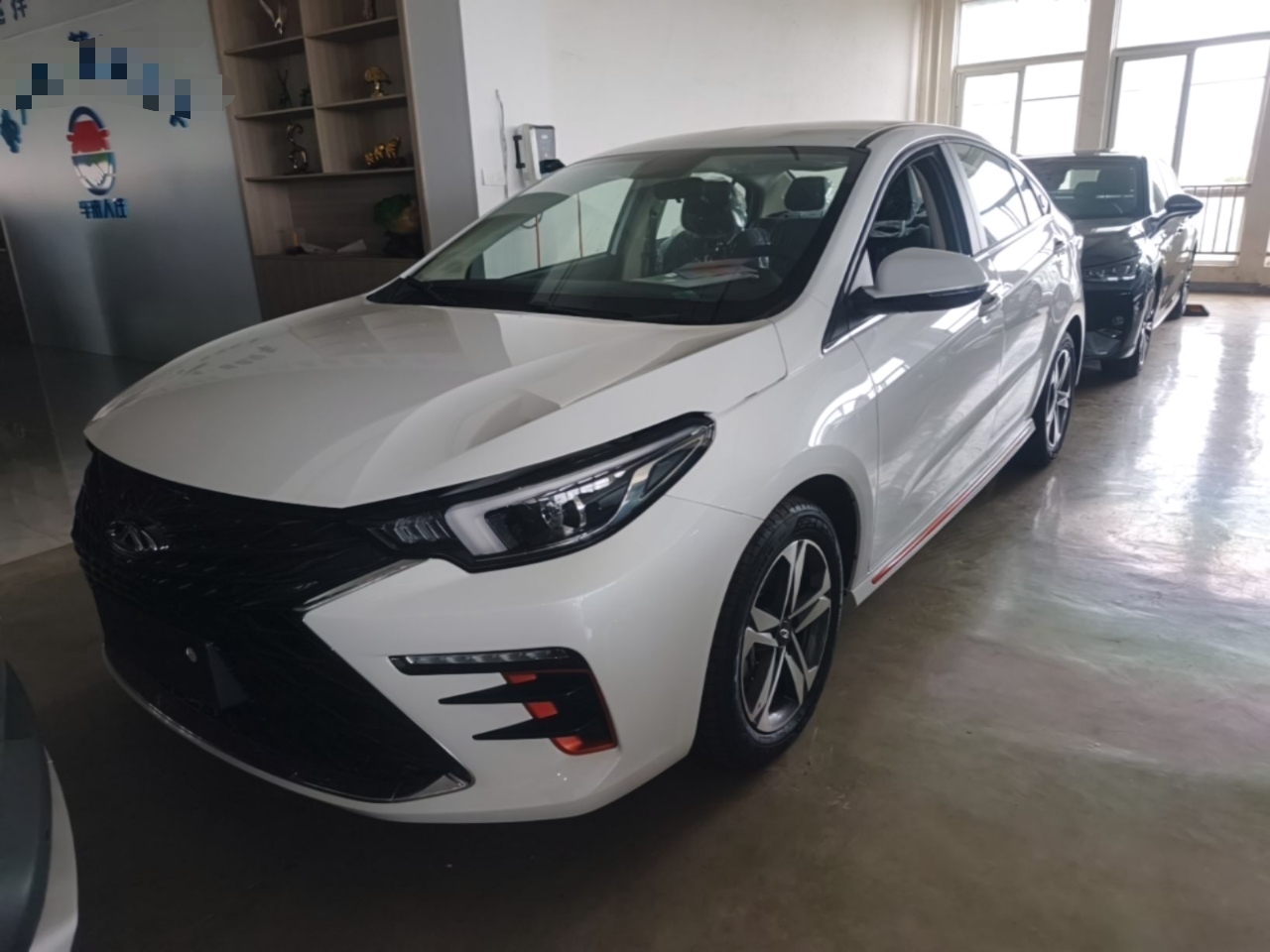 Arrizo 5 PLUS 2025 1.5L CVT