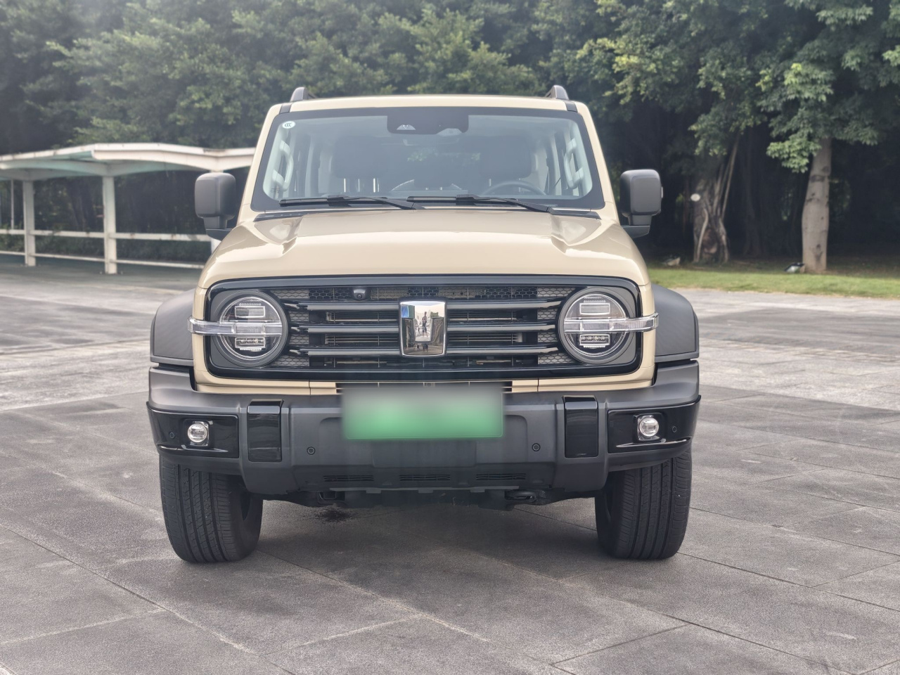 300 EV 2025 Hi4-T 37.1kWh photo 2