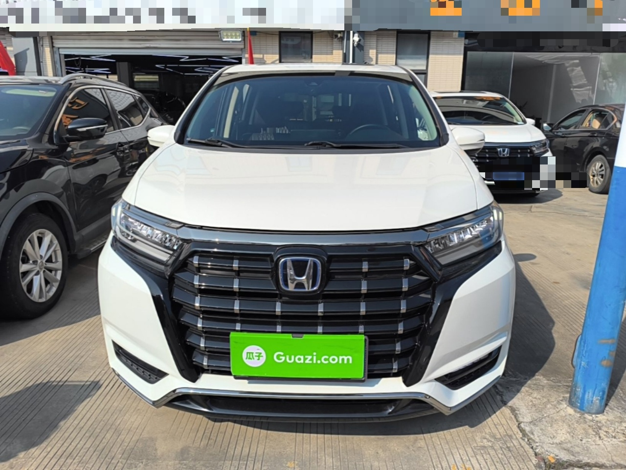 Elysion 2022 2.0L e:HEV Luxury photo 2