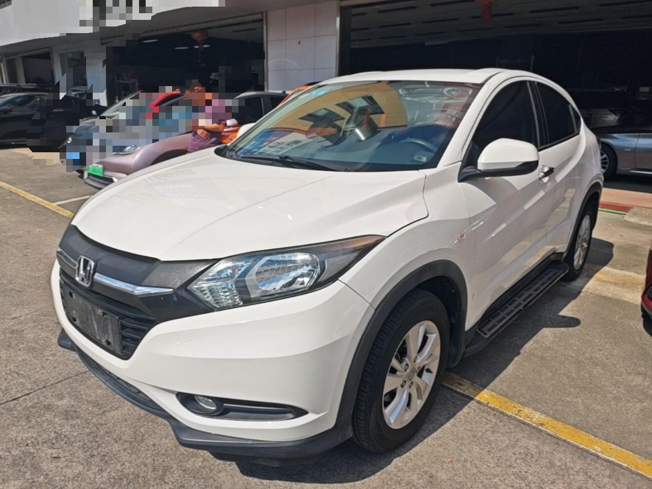 Vezel 2015 1.5L CVT RWD Comfort