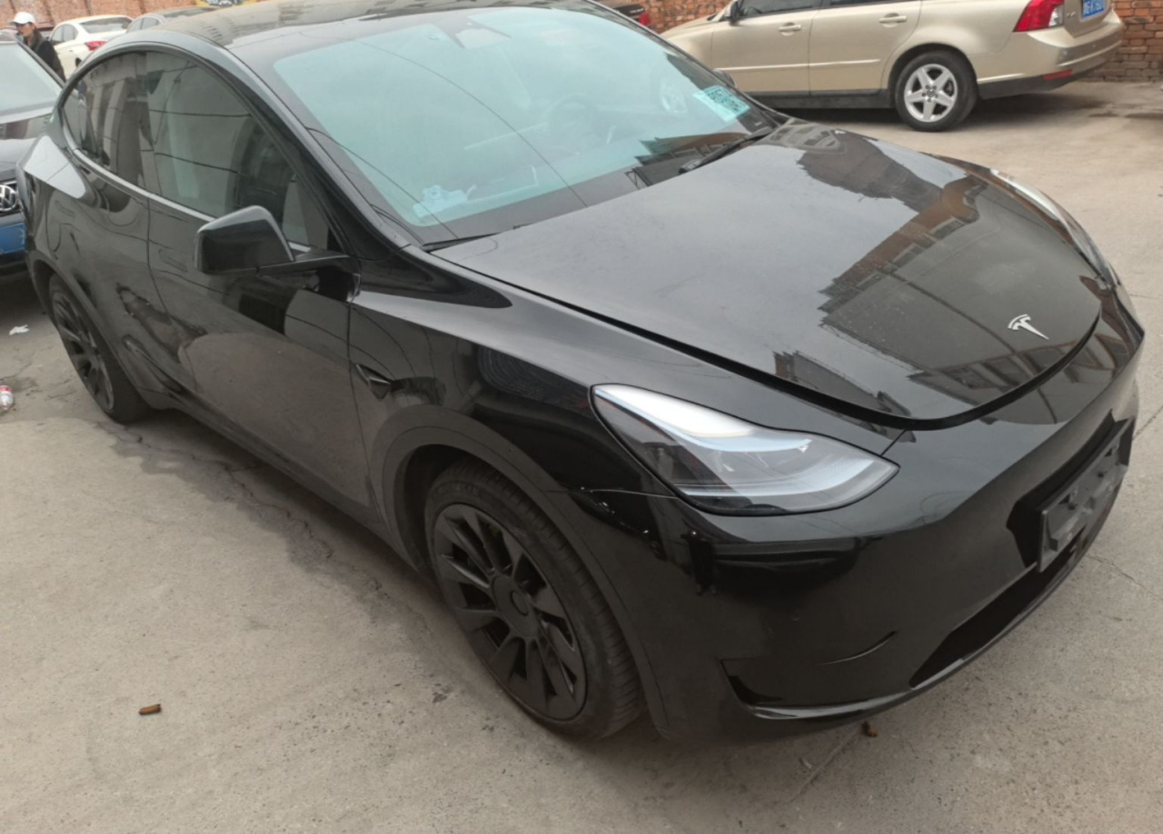 Model Y 2022 Facelift RWD photo 3