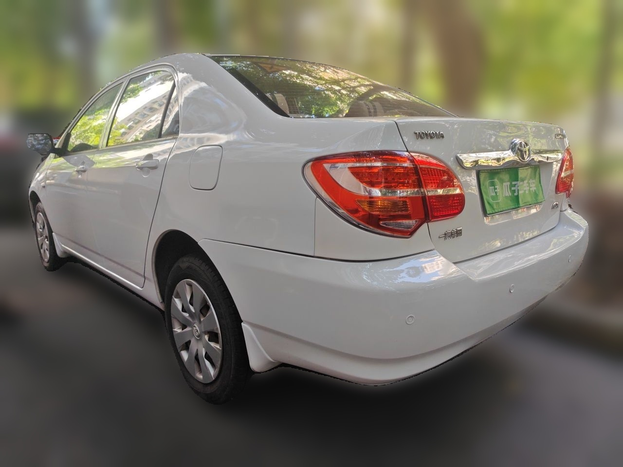 2013 1.6L AT Excellence photo 4