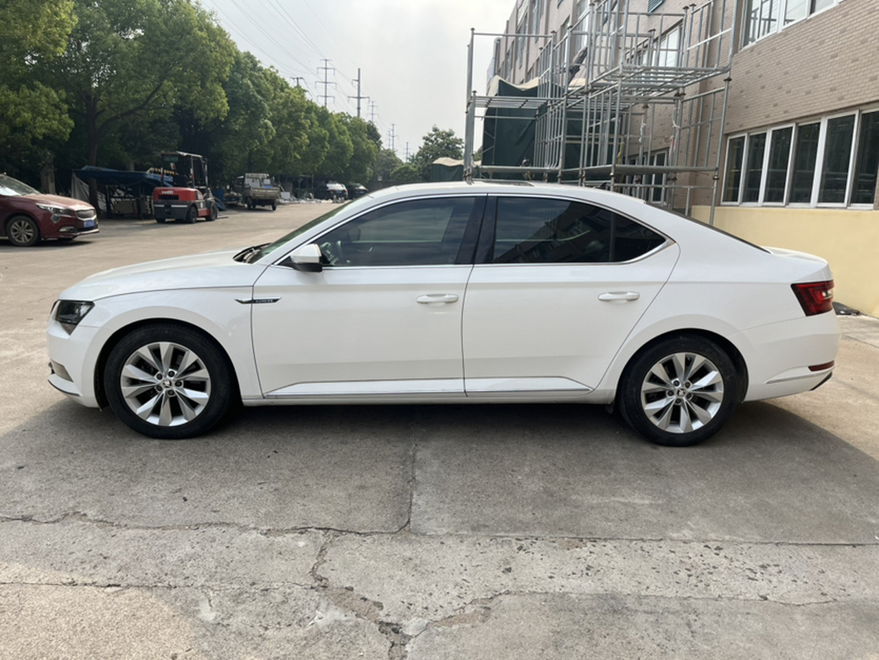 Superb 2016 TSI280 DSG photo 3