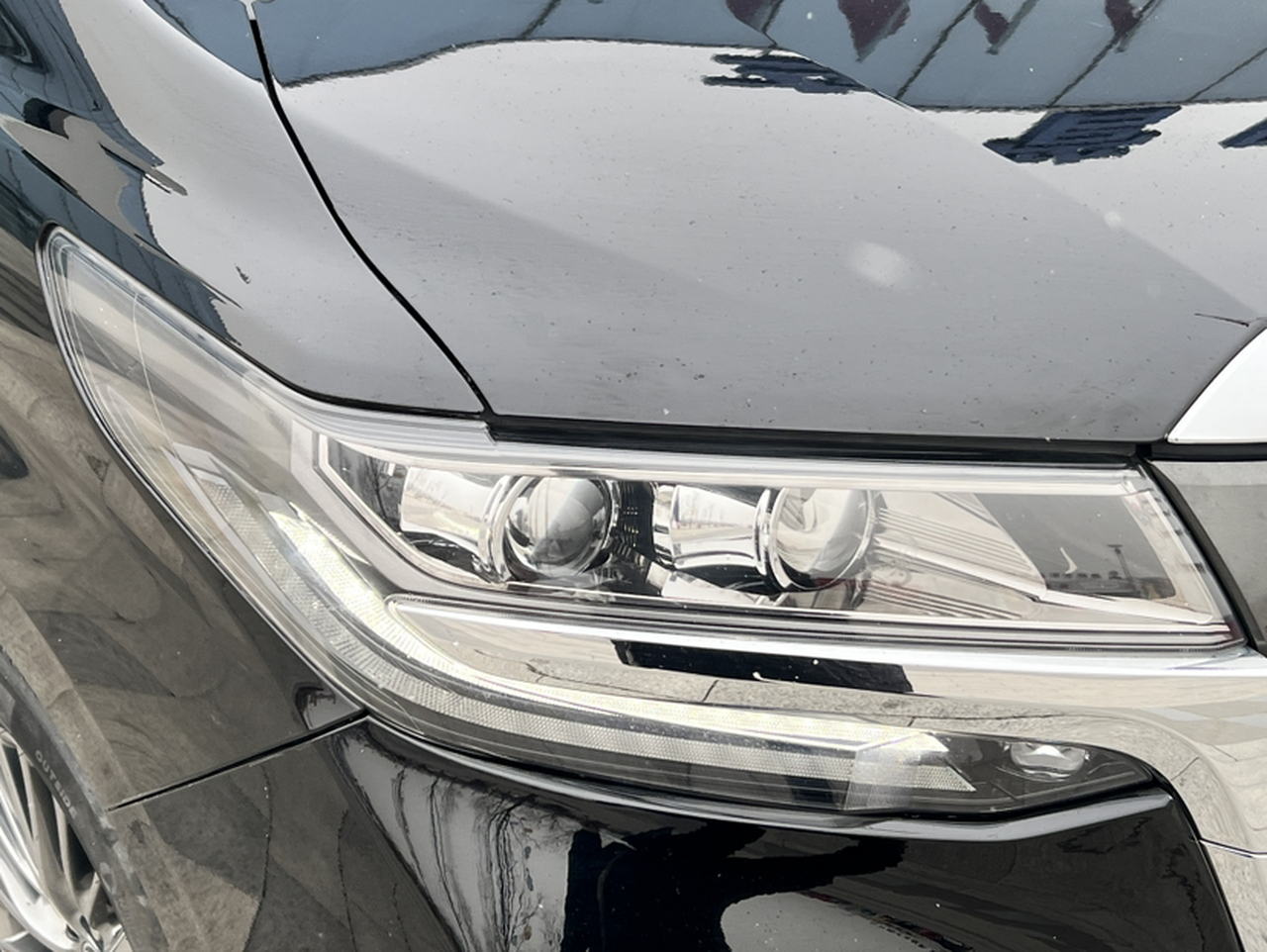 Alphard 2020 Hybrid 2.5L Luxury photo 3