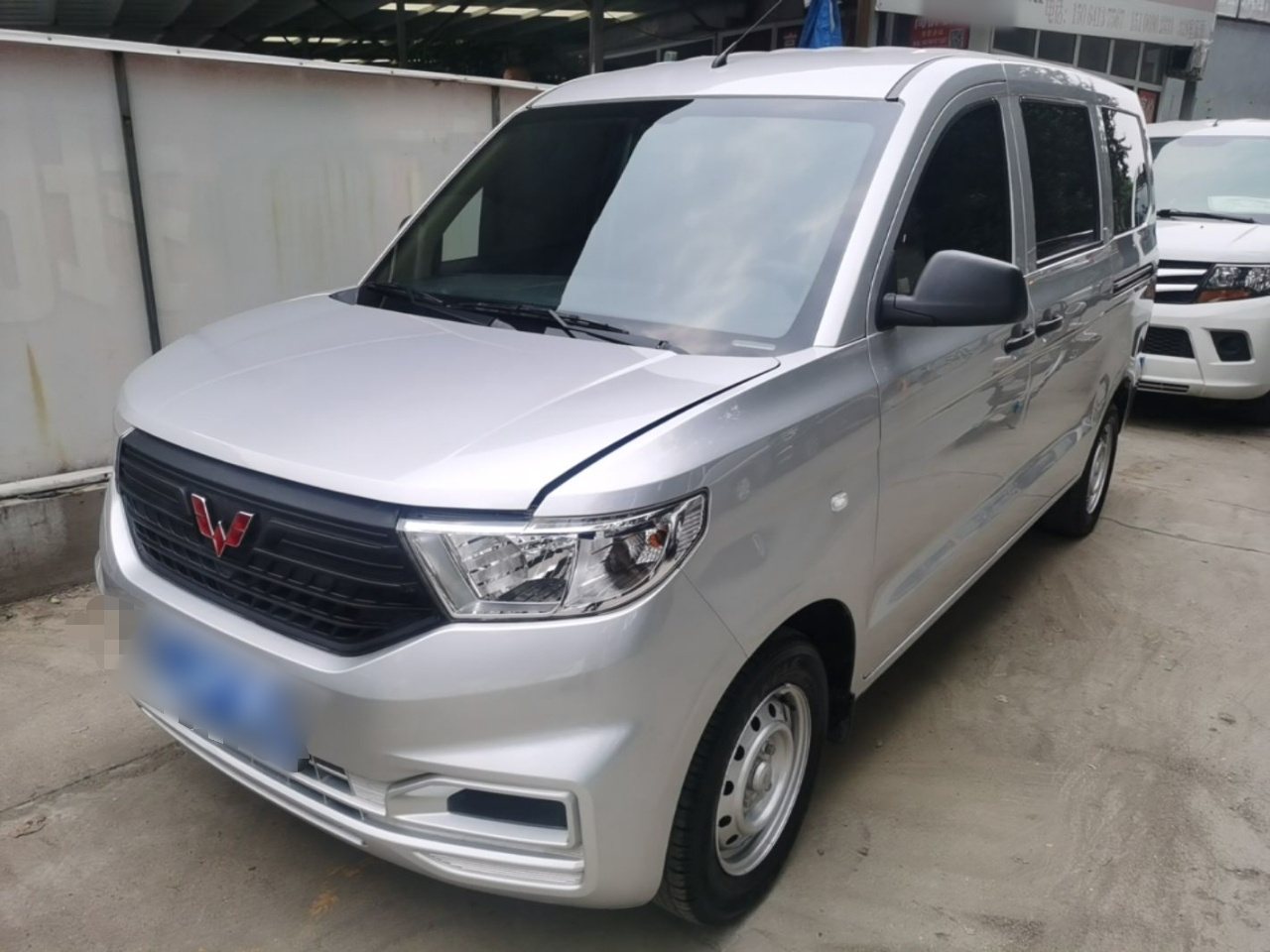 Wuling Hongguang V 2022 1.5L LAR