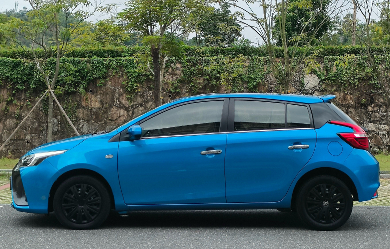YARiS L 2016 Facelift 1.5E CVT photo 3