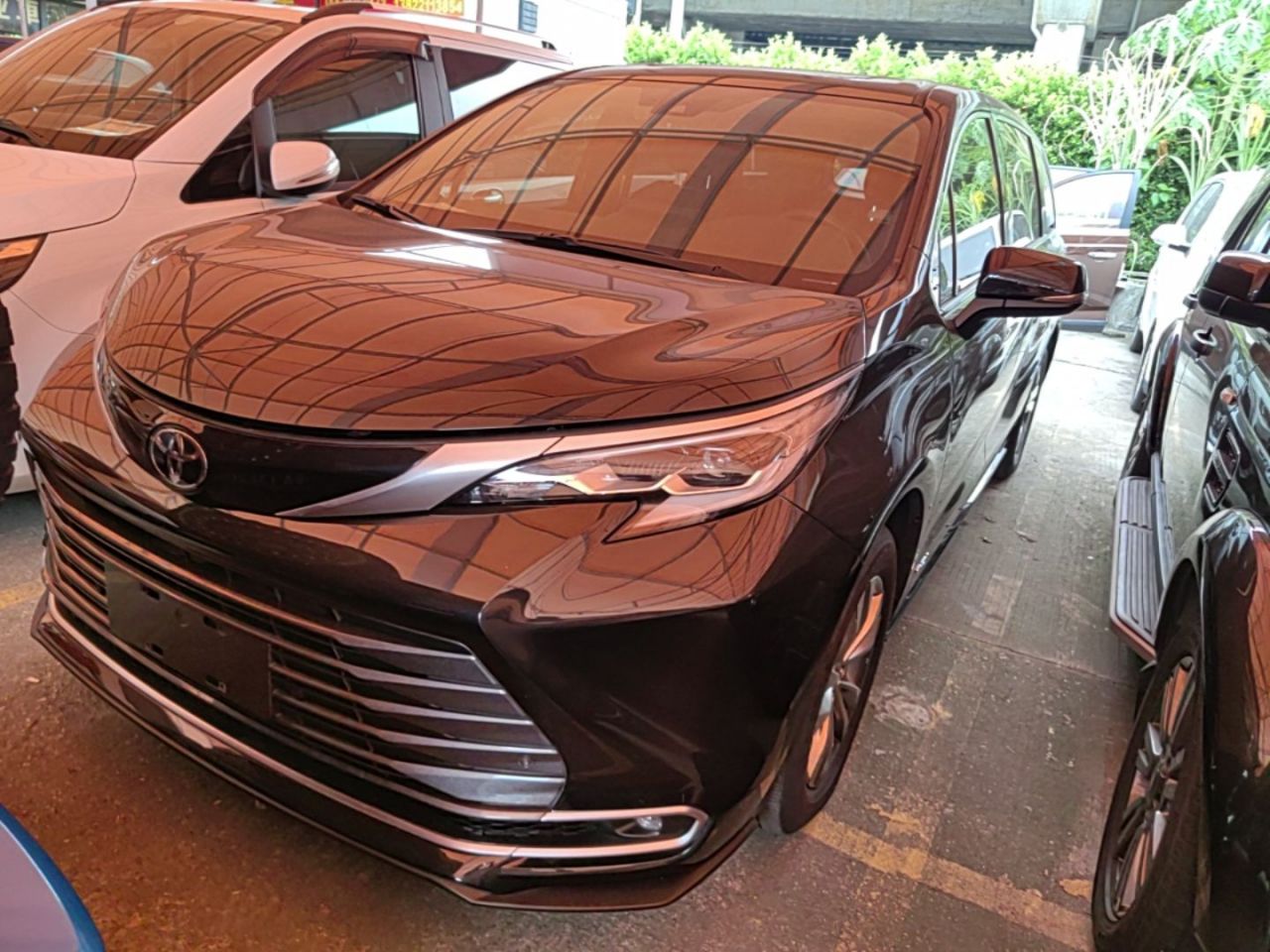 Sienna 2024 2.5L Hybrid AWD Luxury