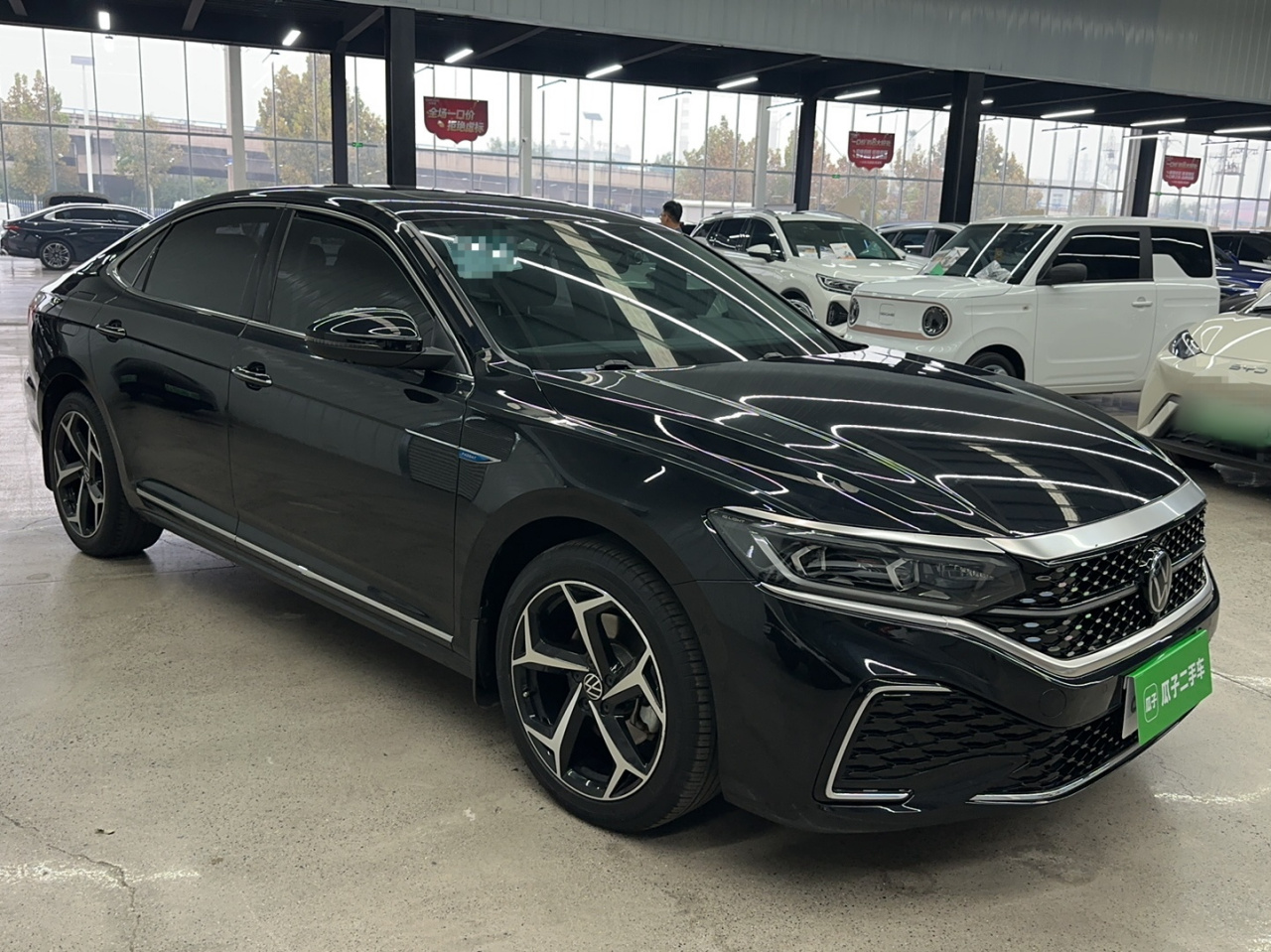 Passat 2023 330TSI Luxury photo 3