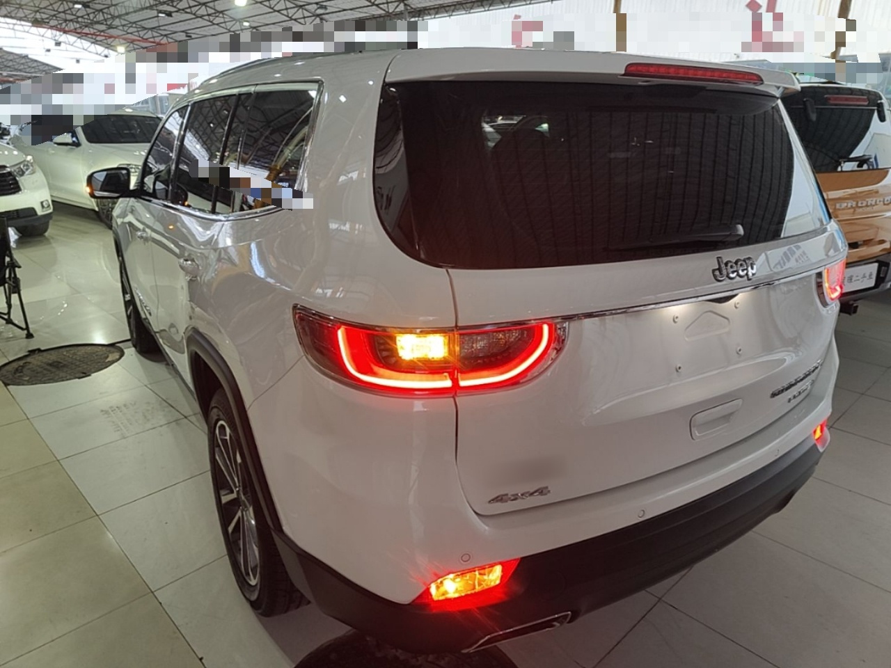 Grand Commander 2018 2.0T AWD Enjoy China VI photo 4