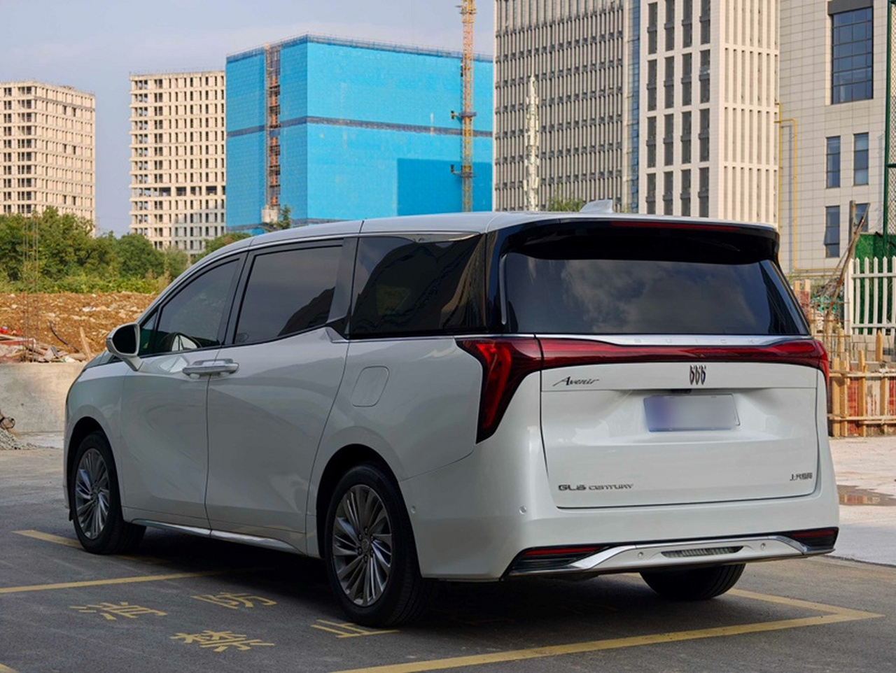 2023 2.0T 6-Seater photo 5