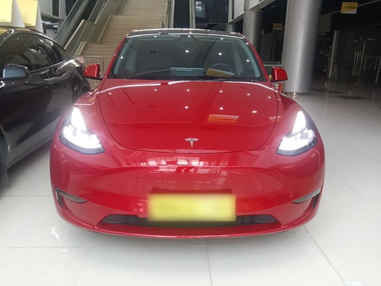 Model Y 2022 Long Range AWD photo 2