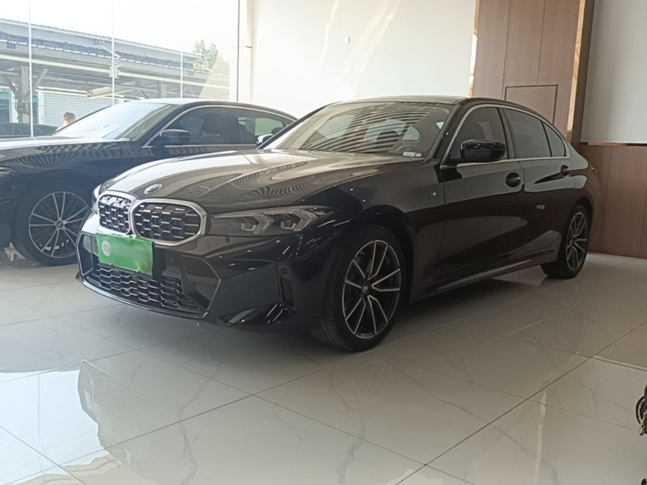 3 Series 2023 325Li M Sport Package