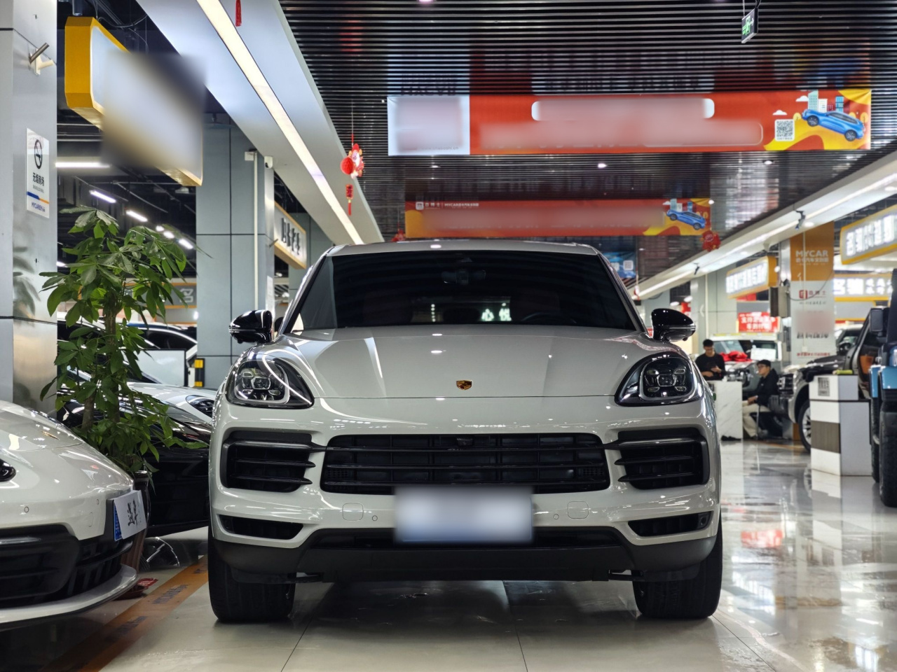 2019 Cayenne 3.0T photo 2