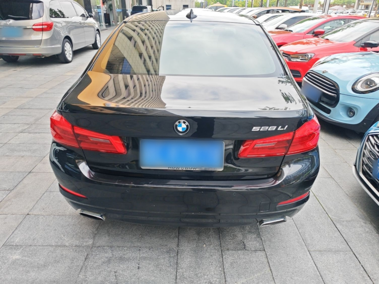 5 Series 2018 528Li Special photo 5
