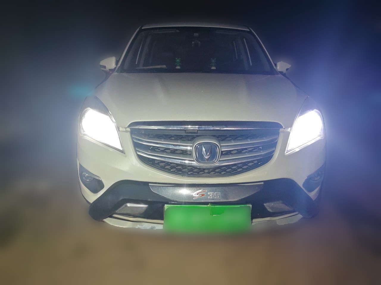 CS35 2016 1.6L AT Luxury IV photo 2
