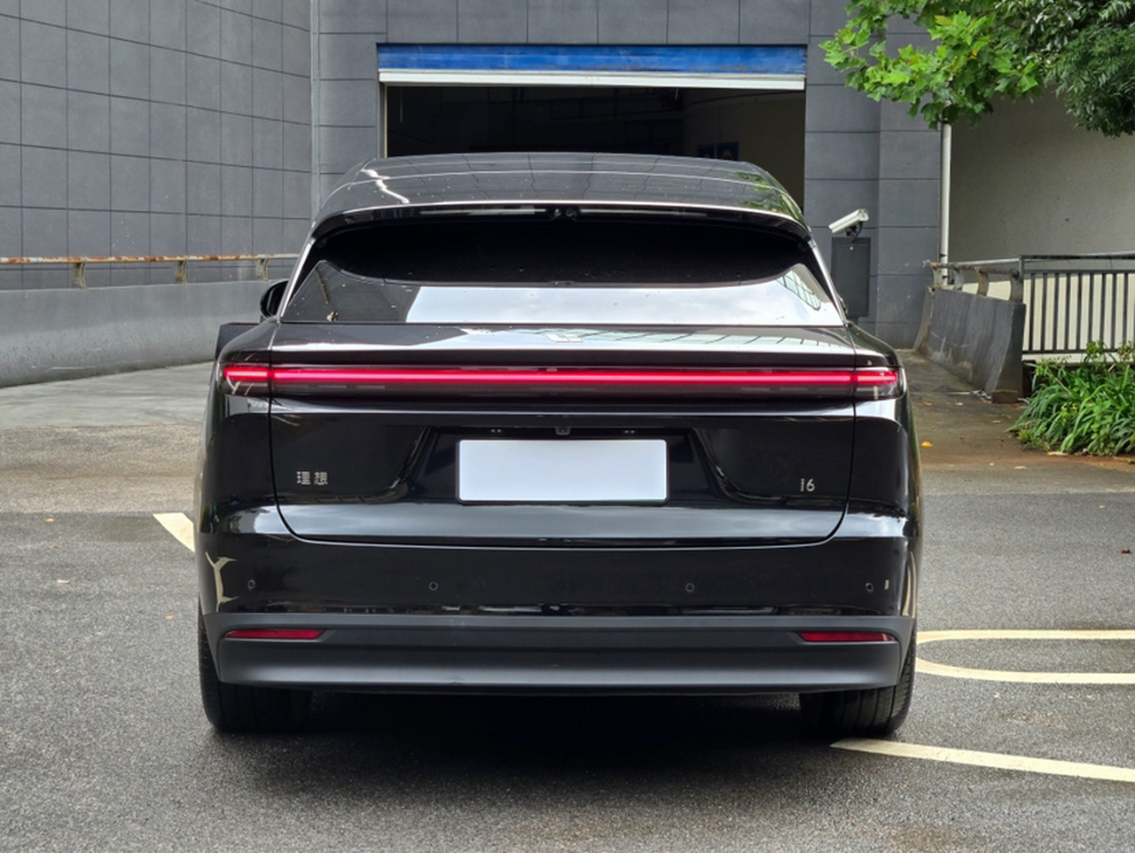 Li Auto i6 2025 AWD Standard photo 3