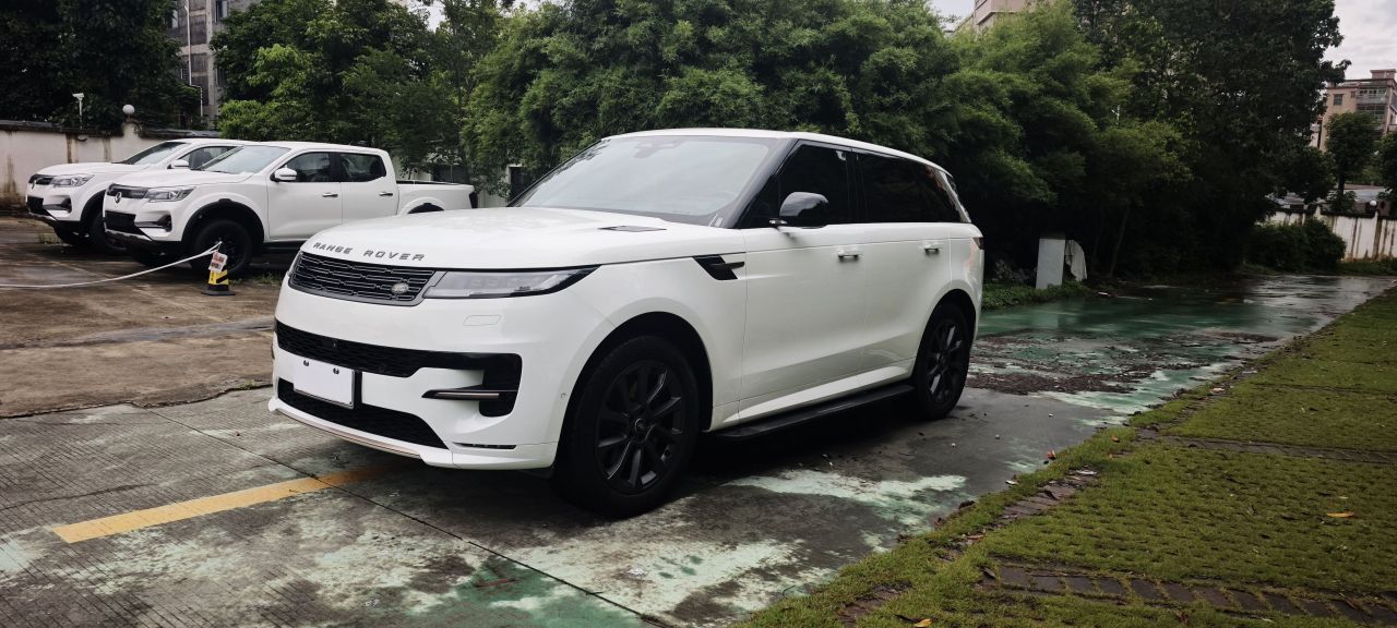 Range Rover Sport 2024 400PS Dynamic SE