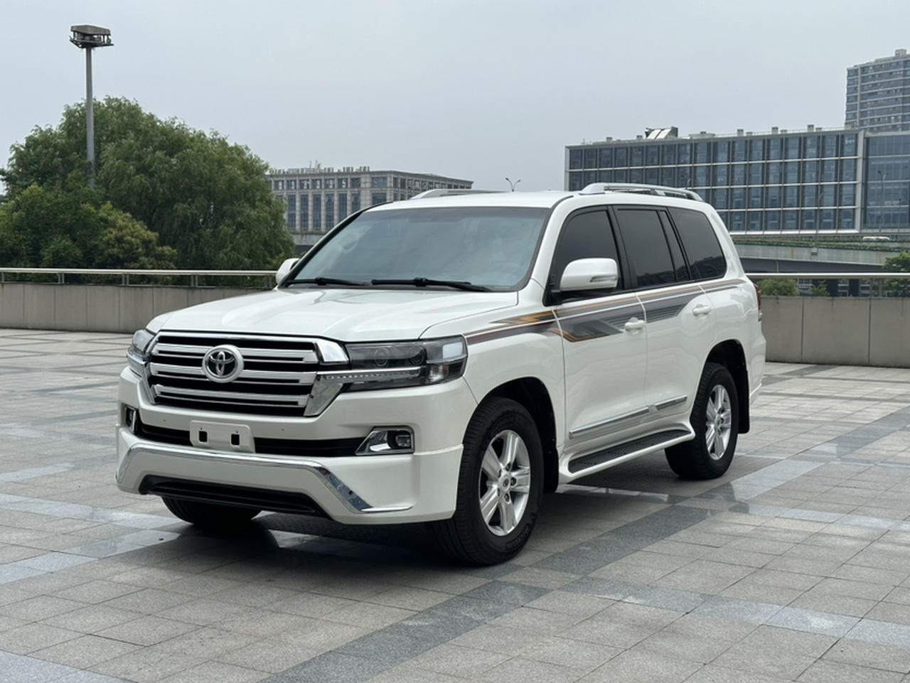 Land Cruiser Parallel Import