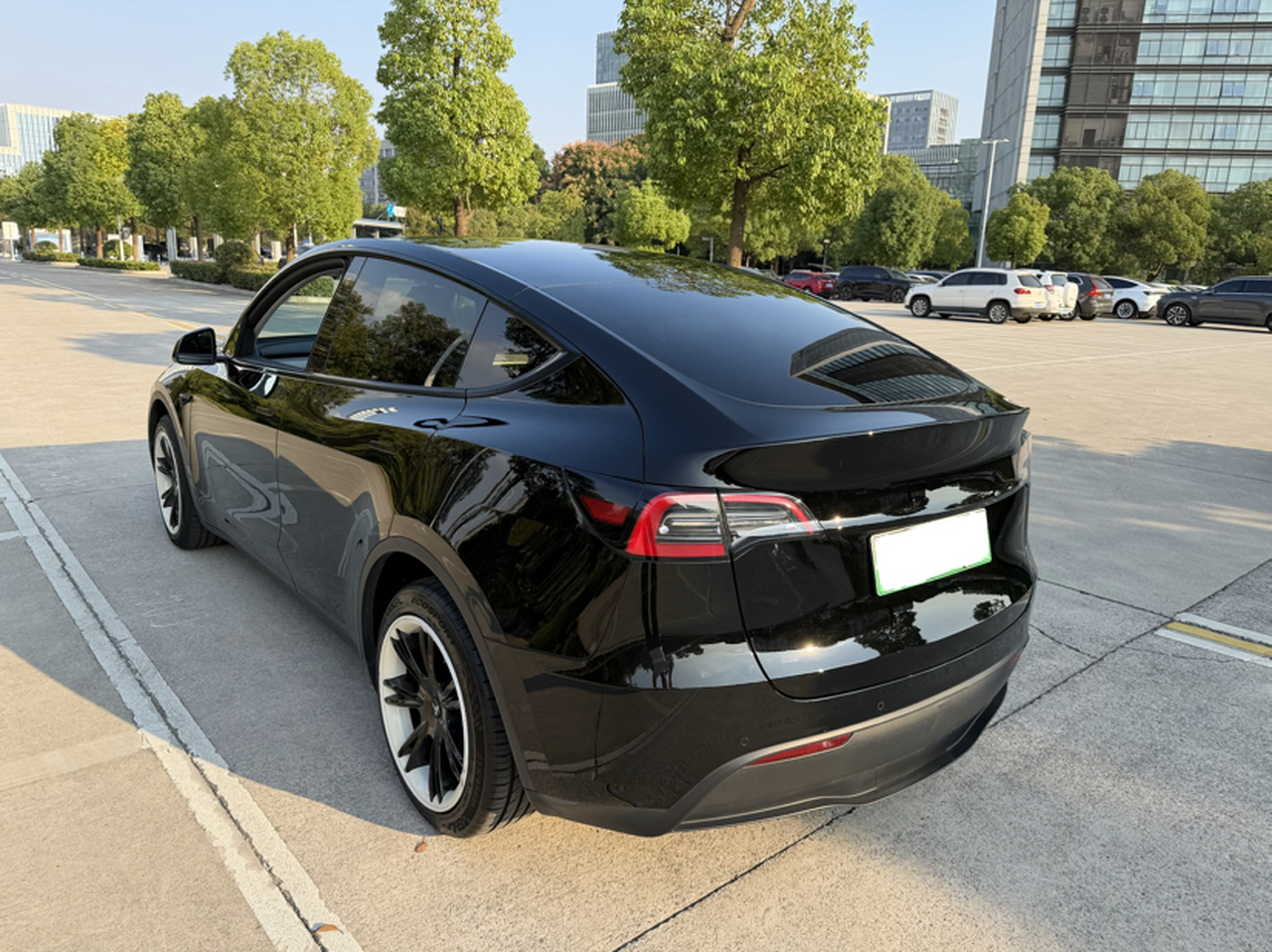 Model Y 2023 Long Range AWD photo 4