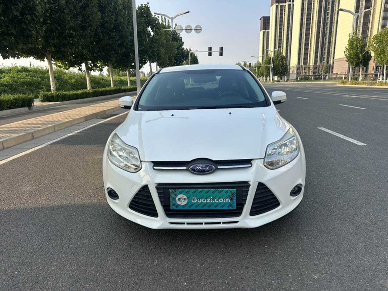Focus 2012 Hatchback 1.6L MT Comfort photo 4