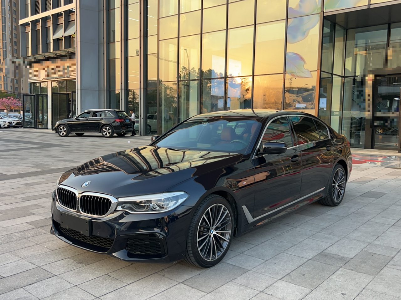 5 Series 2020 530Li Leading M Sport Package
