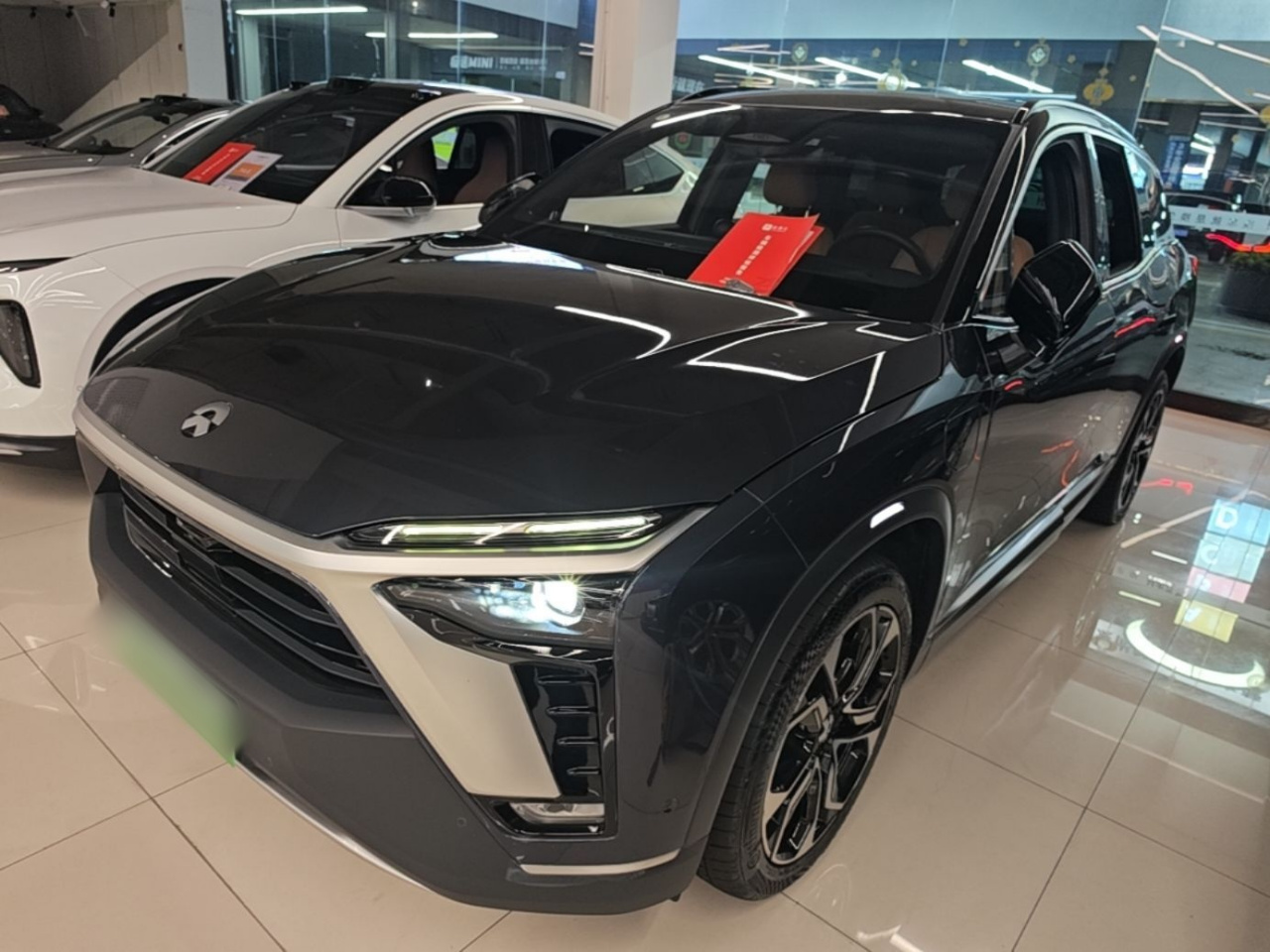 ES8 2020 415KM 6-Seater