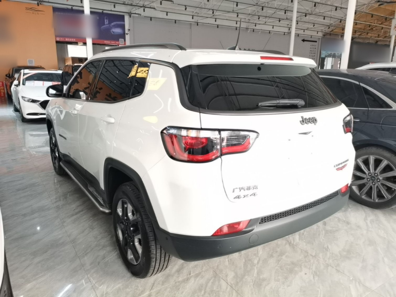 Compass 2017 200TS AT Performance AWD photo 4