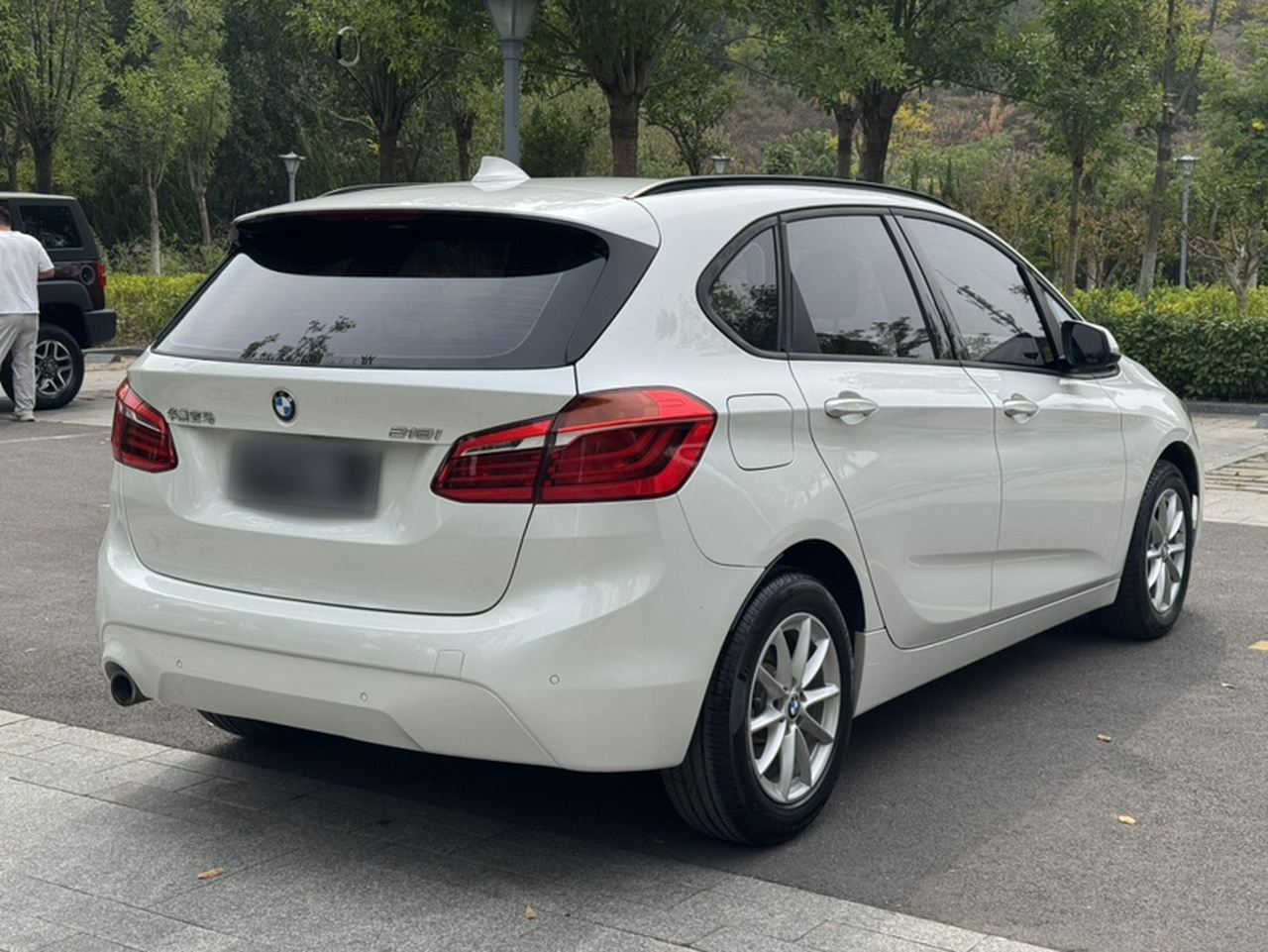 2 Series Wagon 2019 218i Fashion photo 2