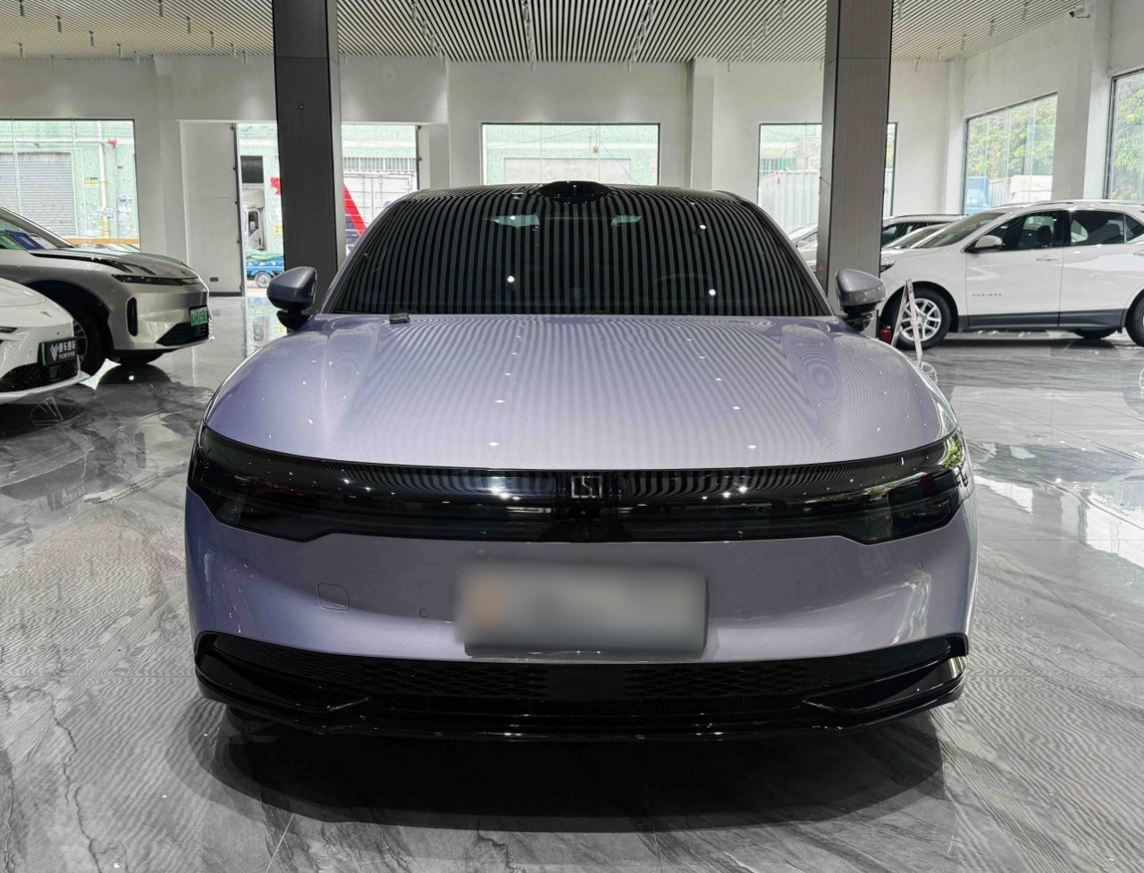 007 2025 RWD ADAS 75kWh photo 2