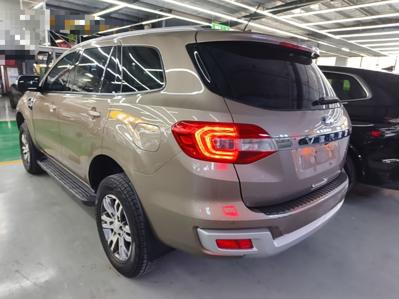 2017 2.0T Petrol AT RWD Luxury 5-Seater photo 4