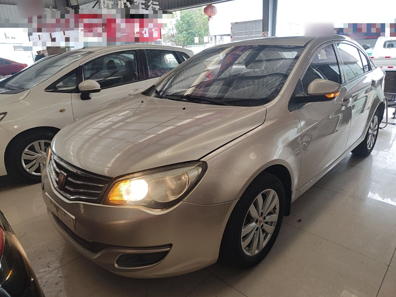 350 2015 1.5L MT Luxury