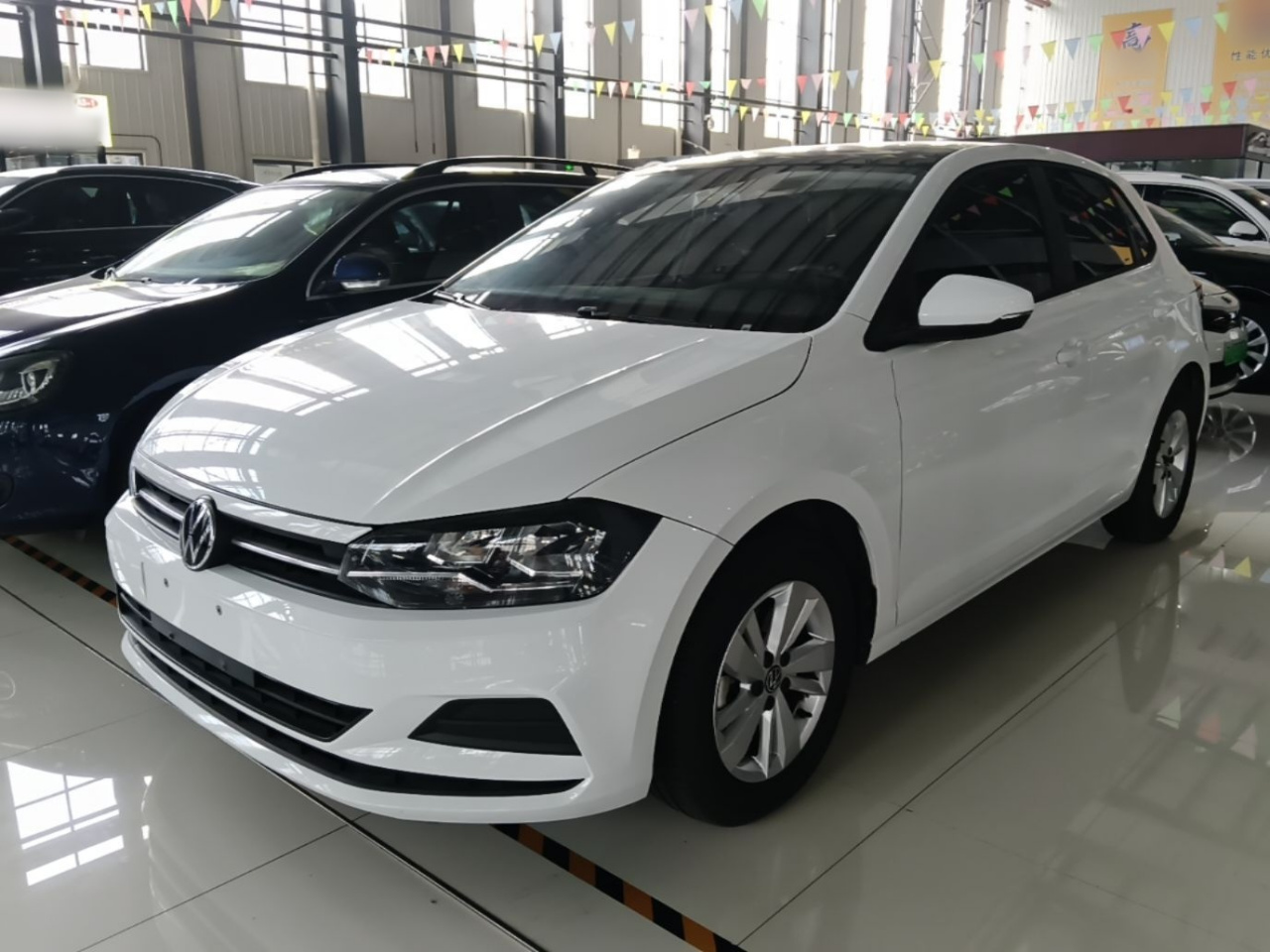 Polo 2023 Facelift Plus 1.5L AT