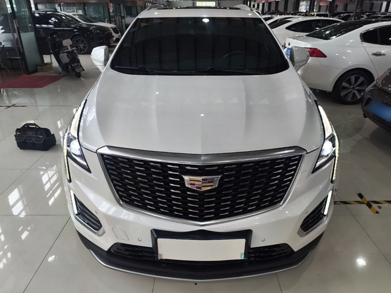 XT5 2023 2.0T RWD photo 2