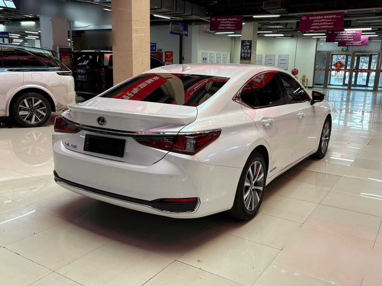 ES 2018 300h Excellence China VI photo 4