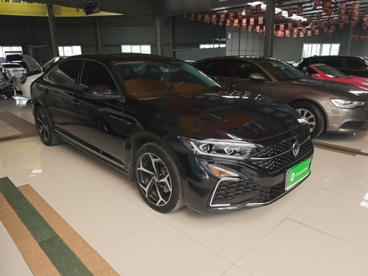 Passat 2025 380TSI photo 3