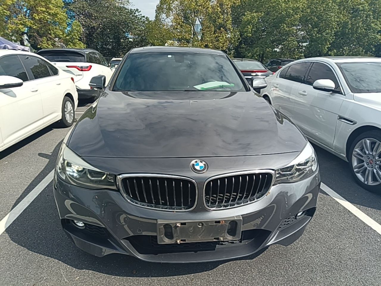 3 SeriesGT 2018 320i M Sport photo 2