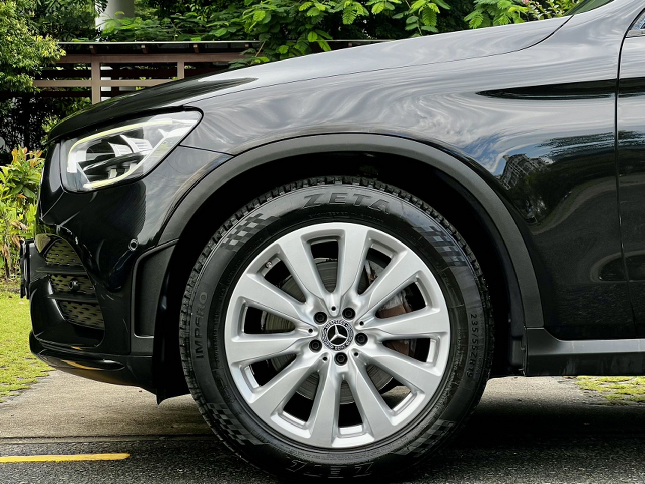 GLC Coupe 2020 GLC 260 4MATIC Coupe SUV photo 3