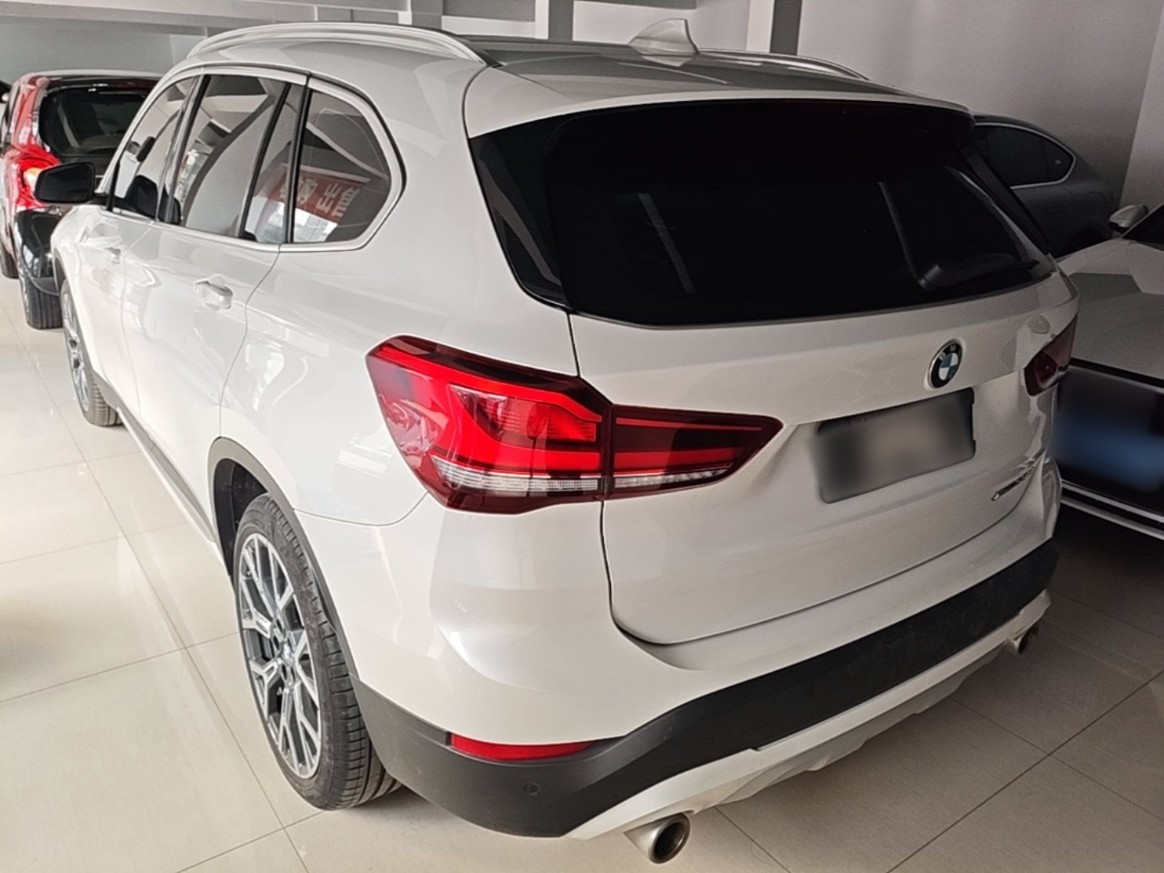 X1 2021 xDrive25Li Exclusive photo 4