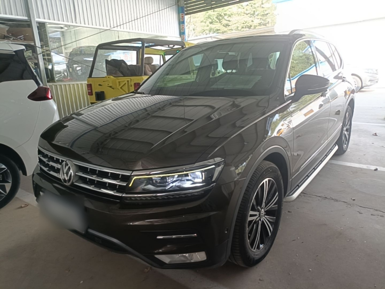 Tiguan L 2017 330TSI AT RWD Flagship