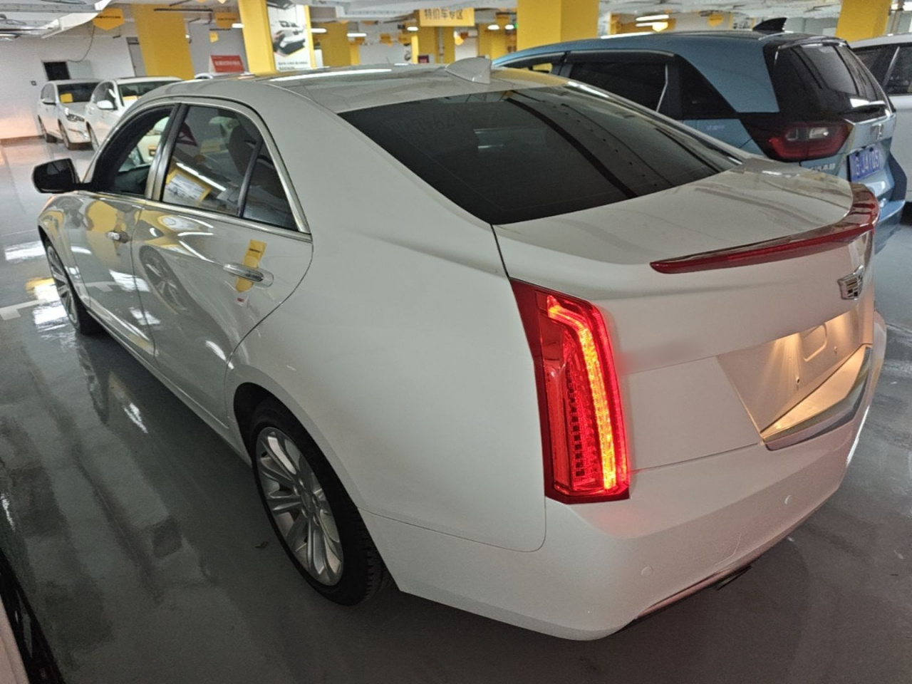 ATS-L 2017 28T Tech photo 4